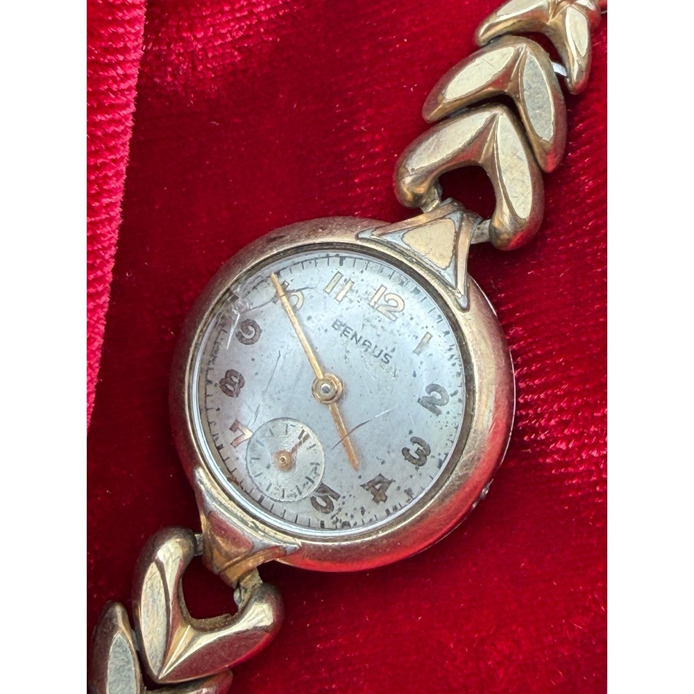 Vintage Benrus Ladies Watch Gold Tone Speidel Expansion Band Sub Second Dial